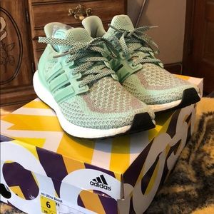 Adidas UltraBoost LTD ‘Lady Liberty’